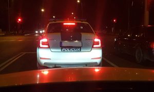 Autovadītājs uzvar strīdā ar ceļu policiju